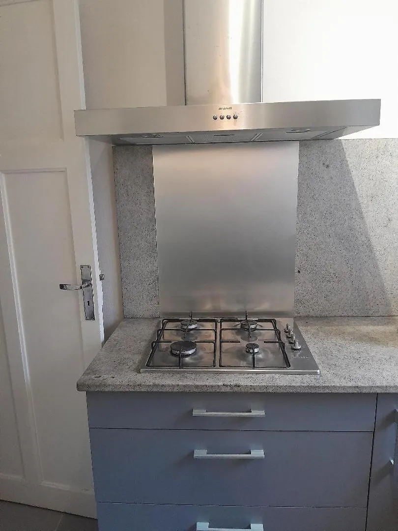 Vue De Reve Chambre Dans Appartement De Standing - Vous Faites Le Menage-Very Good Prices But You Have To Cle-An Th-E Flat 卢德 0*,